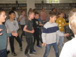4. B říjen - Knihovna