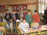 4. B prosinec - Třídní besídka