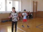 5. B leden - Přeskok přes švihadlo