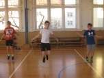 5. B leden - Přeskok přes švihadlo