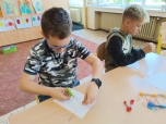 5. B květen - Šijeme