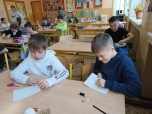 5. B květen - Šijeme