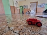 Fyzika - pohyb, klid, rychlost a roboty
