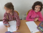 Dokresli druhou polovinu koruny 