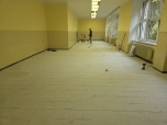 Prázdniny u Mendíků - rekonstrukce podlahy školní jídelny