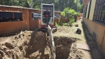 Oprava teplovodního potrubí a kácení stromu 