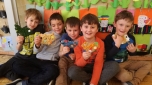 Hodina pracovních činností - vyrábíme ptáčka
