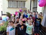 90 let školy - kytička a balónky