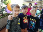 90 let školy - kytička a balónky